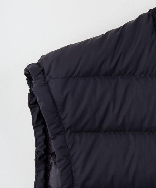 DANTON（ダントン）の「[DANTON/ダントン] インナーダウン クルーネックベスト（ダウンベスト・レディース・ブラック/チャコール/ライトベージュ・L/M/S）」の7枚目の写真