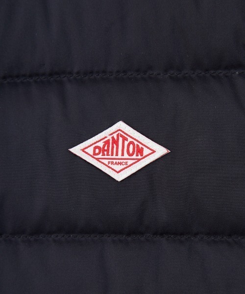 DANTON（ダントン）の「[DANTON/ダントン] インナーダウン クルーネックベスト（ダウンベスト・レディース・ブラック/チャコール/ライトベージュ・L/M/S）」の14枚目の写真
