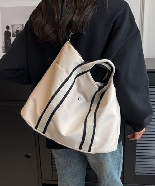 shoppinggo（ショッピングゴー）の「トートバッグ A4サイズ対応 肩掛け BAG シンプル フェミニン お洒落 手提げバッグ ファスナー付き 大容量 通勤（トートバッグ・レディース・ブラック/ベージュ・FREE）」の12枚目の写真