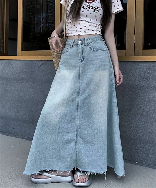 Dream garden(ドリームガーデン)の「裾フリンジロングデニムスカート(デニムスカート・レディース・ライトブルー・S/L/XL/XXL/M)」の10枚目の写真