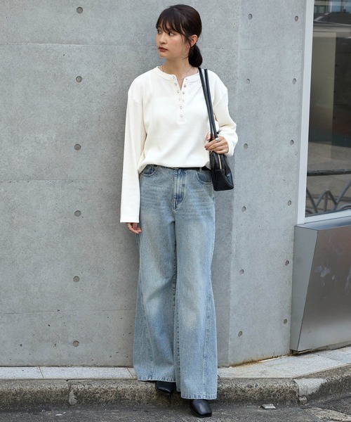 MONO-MART（モノマート）の「抗菌防臭ワッフル｜ヘンリーネック こなれプルオーバー（Tシャツ/カットソー・レディース・ネイビー/ライトグレー/レッド/ブラウン/ブラック/ホワイト系/オフホワイト/ピンク/モカ・FREE）」の19枚目の写真