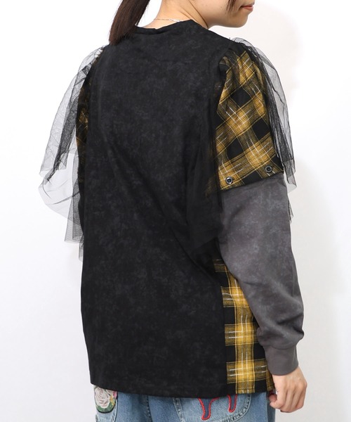 ScoLar（スカラー）の「153633：ロックなアニマル柄 異素材切替2WAYロンT（Tシャツ/カットソー・レディース・チャコールグレー/ブラック・M）」の17枚目の写真