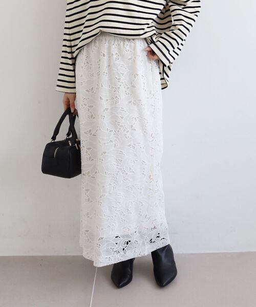 le.coeur blanc(ルクールブラン)の「モチーフレーススカート(スカート・レディース・オフホワイト/ブラック・38)」の12枚目の写真