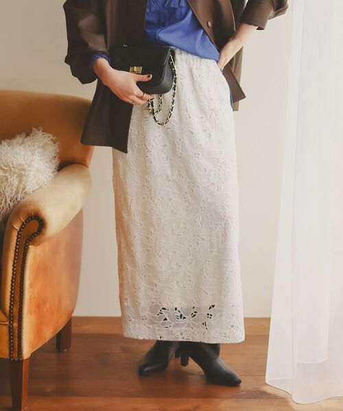 le.coeur blanc(ルクールブラン)の「モチーフレーススカート(スカート・レディース・オフホワイト/ブラック・38)」の13枚目の写真
