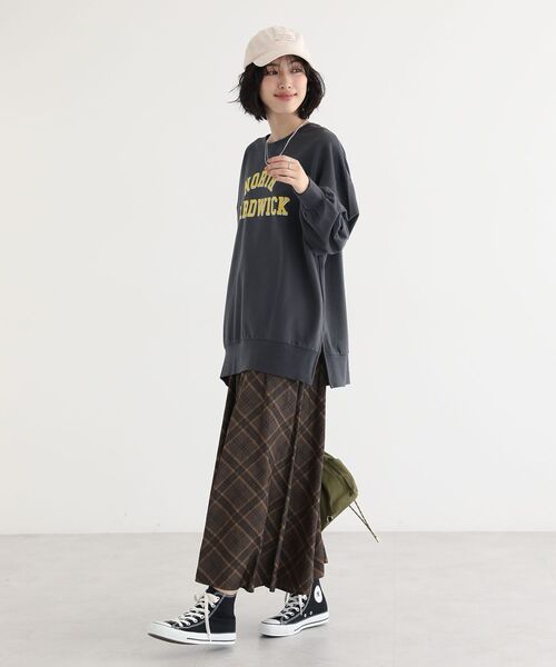 Green　Parks（グリーンパークス）の「everywalk.コーデュロイロゴキャップ（キャップ・レディース・グレー/レッド/アイボリー・FREE）」の10枚目の写真