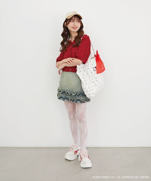 MAJESTIC LEGON(マジェスティックレゴン)の「サンリオキャラクターズ デコスニーカー(スニーカー・レディース・ピンク系その他2/レッド系その他2/ブルー系その他2・X-LARGE/LARGE/MEDIUM/SMALL)」の9枚目の写真