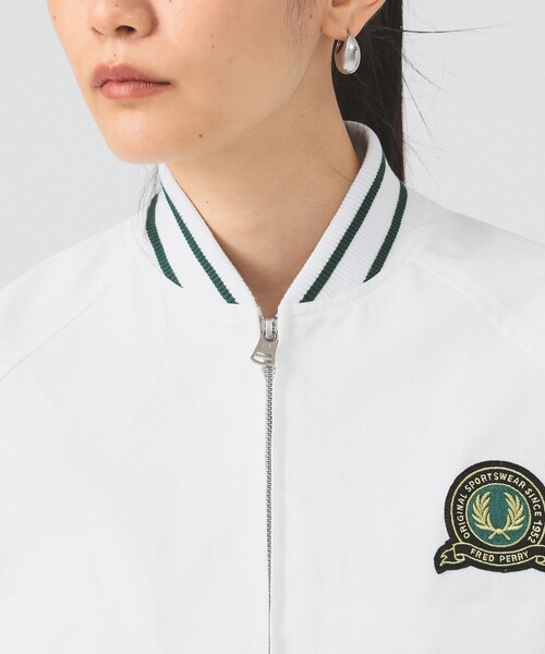 FRED PERRY（フレッドペリー）の「【別注】FRED PERRY / Tennis Bomber Jacket（ブルゾン・レディース・ホワイト/ネイビー・ONE SIZE）」の22枚目の写真