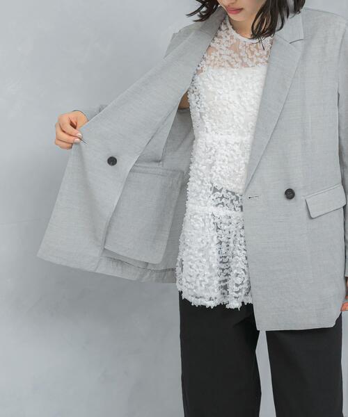 URBAN RESEARCH ROSSO WOMEN(アーバンリサーチ ロッソ)の「セミシアーテーラードジャケット(その他アウター・レディース・グレー/オフホワイト・FREE)」の21枚目の写真