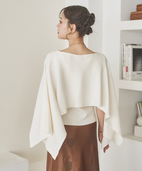 LAULEN(ローレン)の「cape collar drape knit/ケープカラードレープニット(ニット/セーター・レディース・ブラック/アイボリー・FREE)」の5枚目の写真