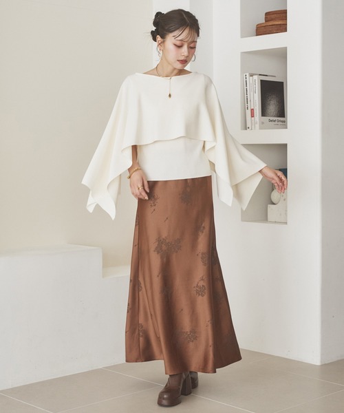 LAULEN(ローレン)の「cape collar drape knit/ケープカラードレープニット(ニット/セーター・レディース・ブラック/アイボリー・FREE)」の7枚目の写真
