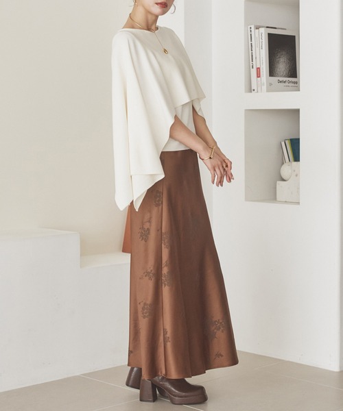 LAULEN(ローレン)の「cape collar drape knit/ケープカラードレープニット(ニット/セーター・レディース・ブラック/アイボリー・FREE)」の8枚目の写真