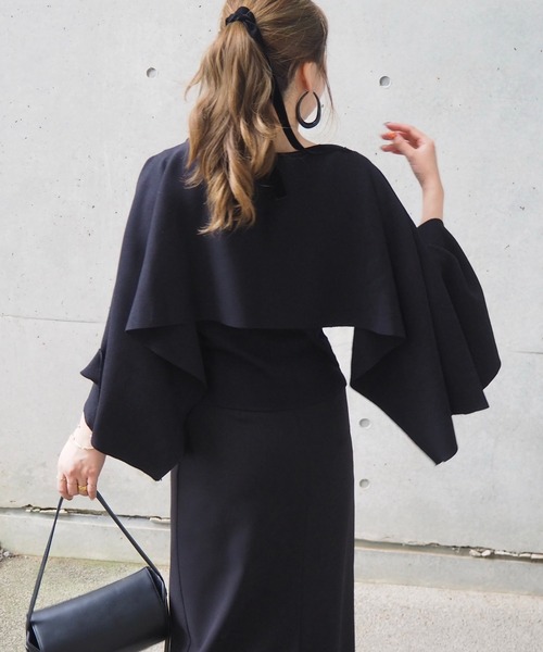 LAULEN(ローレン)の「cape collar drape knit/ケープカラードレープニット(ニット/セーター・レディース・ブラック/アイボリー・FREE)」の10枚目の写真