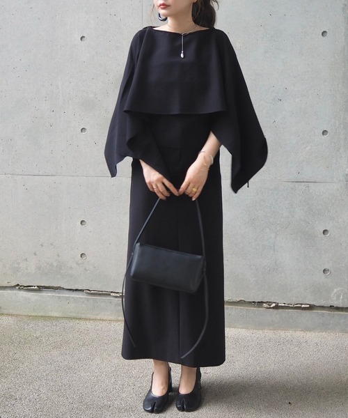 LAULEN(ローレン)の「cape collar drape knit/ケープカラードレープニット(ニット/セーター・レディース・ブラック/アイボリー・FREE)」の12枚目の写真
