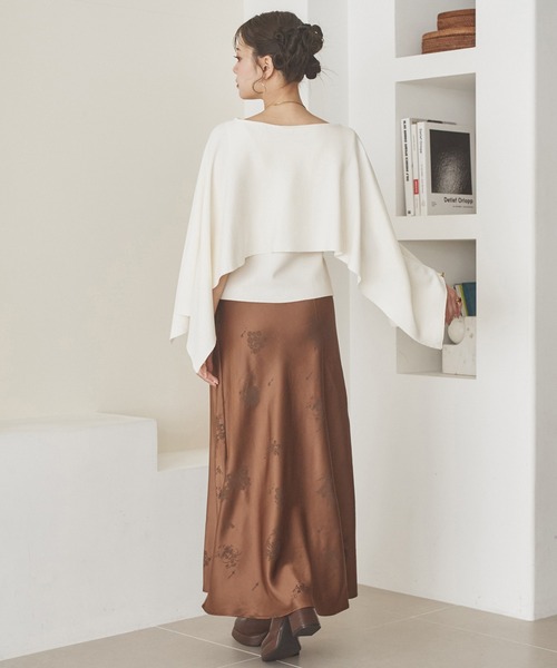 LAULEN(ローレン)の「cape collar drape knit/ケープカラードレープニット(ニット/セーター・レディース・ブラック/アイボリー・FREE)」の3枚目の写真