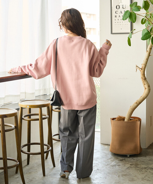 限定展開 リラックスフィット 刺繍ロゴワンポイント クルーネック