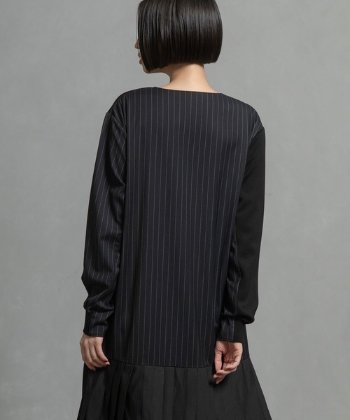 バックプリーツワンピース