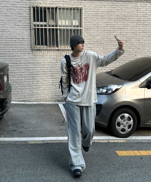 COSYHARU（コシハル）の「ルーズフィットスウェットTシャツ（Tシャツ/カットソー・メンズ・ブラック/オートミール/ホワイト・FREE）」の8枚目の写真