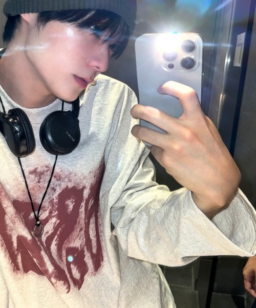 COSYHARU（コシハル）の「ルーズフィットスウェットTシャツ（Tシャツ/カットソー・メンズ・ブラック/オートミール/ホワイト・FREE）」の11枚目の写真