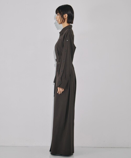 UNITED TOKYO（ユナイテッドトウキョウ）の「【3WAY】ボタンスリーブジャンプスーツ｜ウォッシャブル/オールインワン/レイヤード/防シワ/速乾/ストレッチ/細見え/春服（つなぎ/オールインワン・レディース・ブラウン/グレー・1/2）」の8枚目の写真
