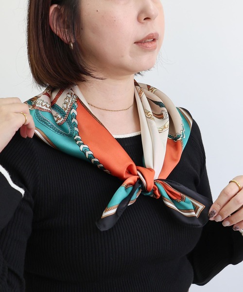 MIAN (ミアン)の「クラシカルパターン マルチスカーフ(バンダナ/スカーフ・レディース・ブラック・FREE)」の3枚目の写真