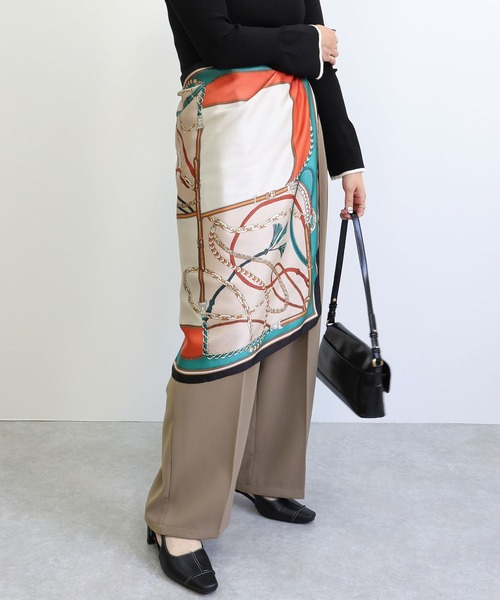 MIAN (ミアン)の「クラシカルパターン マルチスカーフ(バンダナ/スカーフ・レディース・ブラック・FREE)」の6枚目の写真