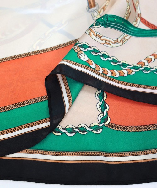 MIAN (ミアン)の「クラシカルパターン マルチスカーフ(バンダナ/スカーフ・レディース・ブラック・FREE)」の9枚目の写真