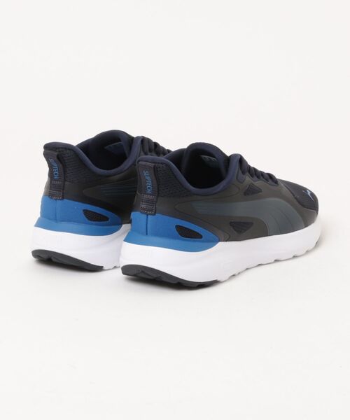 PUMA(プーマ)の「《PUMA》SOFTRIDE コスミック ST EASE(スニーカー・メンズ・ホワイト×ブラック/ブラック×ブラック/ネイビー・23.0cm/23.5cm/24.0cm/24.5cm/25.0cm/25.5cm/26.0cm/26.5cm/27.0cm/27.5cm/28.0cm/22.5cm)」の4枚目の写真