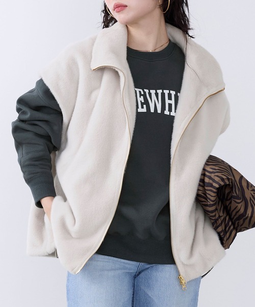 MICA&DEAL(マイカ&ディール)の「スタンドカラーファーダブルジップベスト(その他アウター・レディース・オフホワイト/グレイッシュベージュ/ブラウン・FREE)」の3枚目の写真