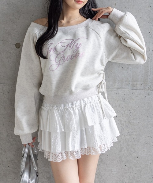 clear（クリア）の「ラインストーンビッグロゴスウェット［Y2K カジュアル 着回し力抜群］（スウェット・レディース・オートミール/グレー/ブラック・F）」の3枚目の写真