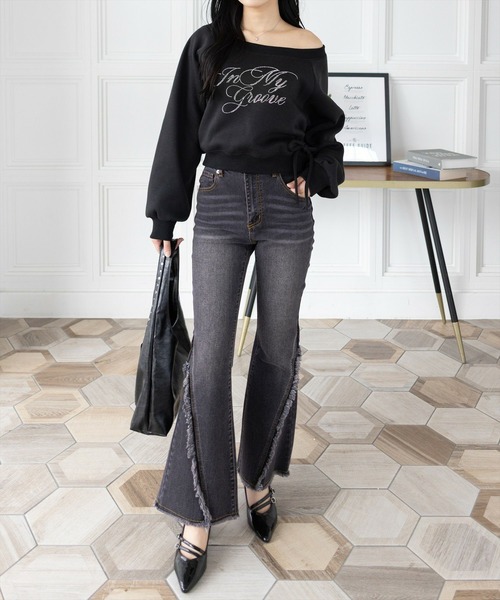 clear（クリア）の「ラインストーンビッグロゴスウェット［Y2K カジュアル 着回し力抜群］（スウェット・レディース・オートミール/グレー/ブラック・F）」の7枚目の写真