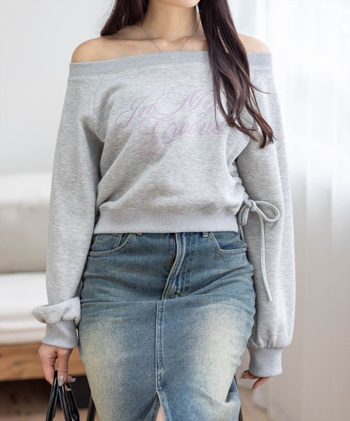 clear（クリア）の「ラインストーンビッグロゴスウェット［Y2K カジュアル 着回し力抜群］（スウェット・レディース・オートミール/グレー/ブラック・F）」の4枚目の写真