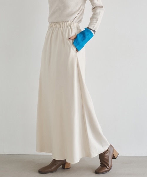 hunch（ハンチ）の「ビンテージサテン ナロースカート（スカート・レディース・アイボリー/ライトブラック/ダークブラウン系・FREE）」の2枚目の写真