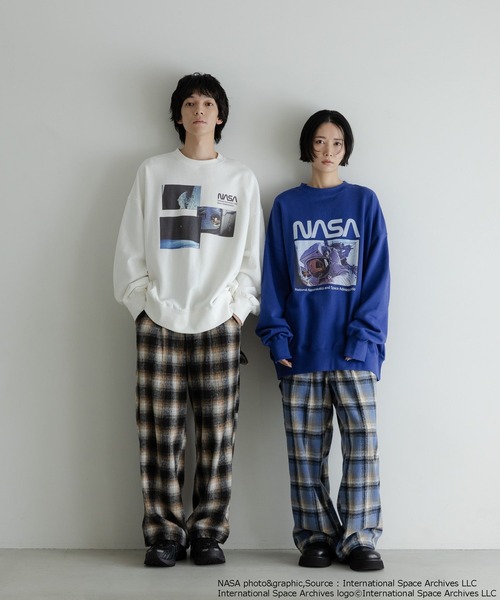 LOWRYS FARM（ローリーズファーム）の「【LFM(U)】NASAスウェットクルー　 598336（スウェット・メンズ・ブルー/ブラック/ホワイト・MEDIUM/LARGE）」の17枚目の写真