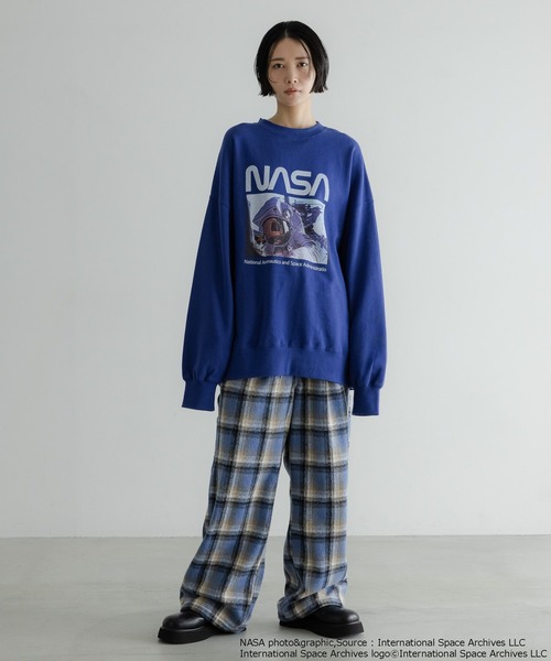 LOWRYS FARM（ローリーズファーム）の「【LFM(U)】NASAスウェットクルー　 598336（スウェット・メンズ・ブルー/ブラック/ホワイト・MEDIUM/LARGE）」の20枚目の写真
