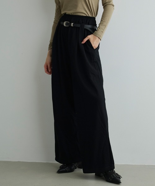 Mirette(ミレット)の「ベルトデザインスウェットワイドパンツ / Belt Design Sweat Wide Pants(スウェットパンツ・レディース・ホワイト/ブラック/グレー・FREE)」の2枚目の写真