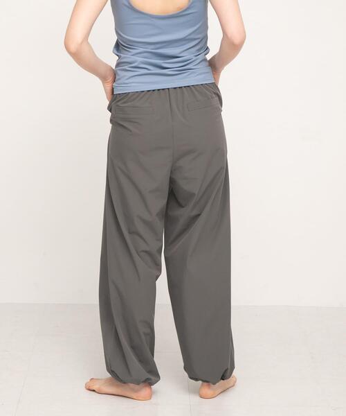 URBAN RESEARCH Sonny Label(アーバンリサーチサニーレーベル)の「SLAB Stringhem Easy Pants(その他パンツ・レディース・ブラック/チャコールグレー・S-M/M-L)」の18枚目の写真