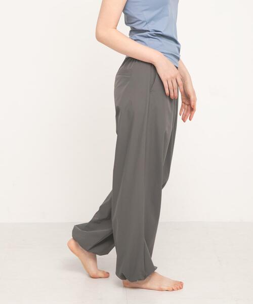 URBAN RESEARCH Sonny Label(アーバンリサーチサニーレーベル)の「SLAB Stringhem Easy Pants(その他パンツ・レディース・ブラック/チャコールグレー・S-M/M-L)」の19枚目の写真