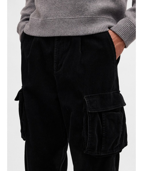 GAP（ギャップ）の「バギー コーデュロイ カーゴパンツ（カーゴパンツ・メンズ・ブラック/カーキ/アイボリー・XS/S/M/L/XL）」の9枚目の写真
