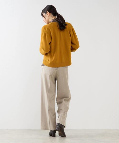 MELROSE claire(メルローズ クレール)の「【総針編みVネックカーディガン】(カーディガン/ボレロ・レディース・アイボリー/マスタード/チャコールグレー・FREE)」の14枚目の写真