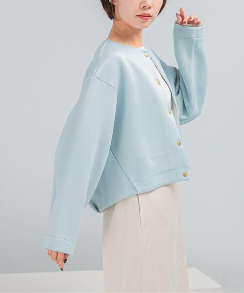 URBAN RESEARCH ROSSO WOMEN（アーバンリサーチ　ロッソ）の「ブライトダンボール釦デザインプルオーバー（その他トップス・レディース・ブラック/ブルー系その他/ベージュ系その他・FREE）」の10枚目の写真