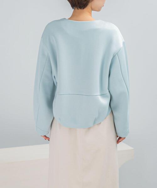 URBAN RESEARCH ROSSO WOMEN（アーバンリサーチ　ロッソ）の「ブライトダンボール釦デザインプルオーバー（その他トップス・レディース・ブラック/ブルー系その他/ベージュ系その他・FREE）」の14枚目の写真