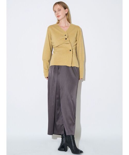 ELENDEEK（エレンディーク）の「ドレープシェイプカーディガンニット（ニット/セーター・レディース・チャコールグレー/ブラウン・FREE）」の11枚目の写真