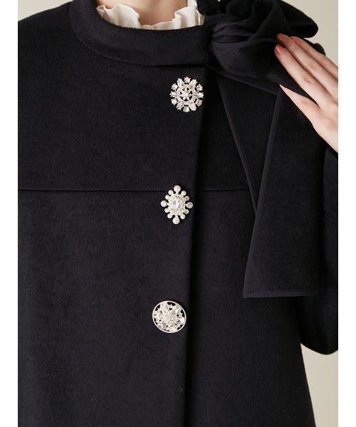 LILY BROWN（リリーブラウン）の「【WEB限定カラー】[L.B CANDY STOCK]Aラインビジューリボンコート（ノーカラージャケット・レディース・アイボリー/ピンク/ダークネイビー・0/1）」の15枚目の写真