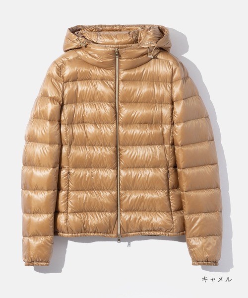 HERNO(ヘルノ)の「HERNO GIADA DOWNJACKET ヘルノ ショート ジャーダ ダウンジャケット(ダウンジャケット/コート・レディース・ブラック/キャメル/ネイビー系1・42/40/44)」の10枚目の写真
