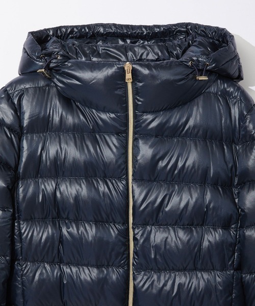 HERNO(ヘルノ)の「HERNO GIADA DOWNJACKET ヘルノ ショート ジャーダ ダウンジャケット(ダウンジャケット/コート・レディース・ブラック/キャメル/ネイビー系1・42/40/44)」の12枚目の写真