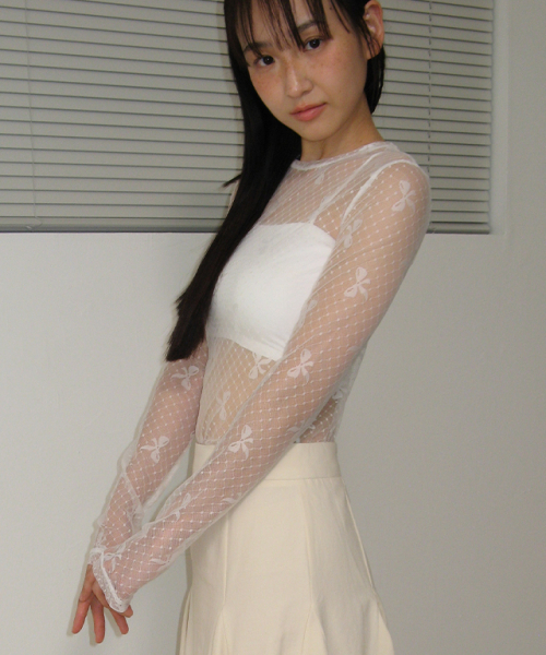 RONRON(ロンロン)の「RIBBON LACE LAYERED LONG SLEEVE IVORY(Tシャツ/カットソー・レディース・その他・FREE)」の2枚目の写真