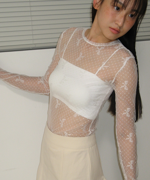 RONRON(ロンロン)の「RIBBON LACE LAYERED LONG SLEEVE IVORY(Tシャツ/カットソー・レディース・その他・FREE)」の4枚目の写真