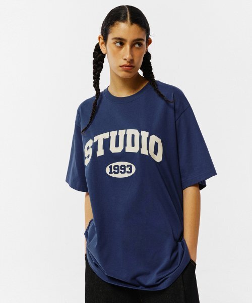 1993STUDIO（1993スタジオ）の「スタジオアーチロゴTシャツ_ブルー（Tシャツ/カットソー・レディース・その他・SMALL/MEDIUM/LARGE）」の5枚目の写真