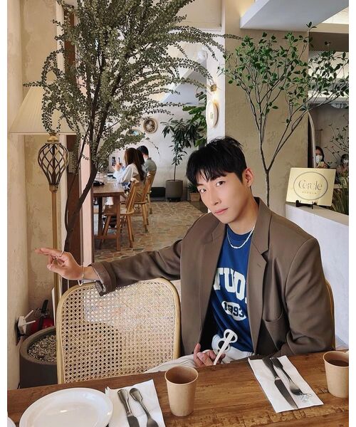 1993STUDIO（1993スタジオ）の「スタジオアーチロゴTシャツ_ブルー（Tシャツ/カットソー・レディース・その他・SMALL/MEDIUM/LARGE）」の22枚目の写真