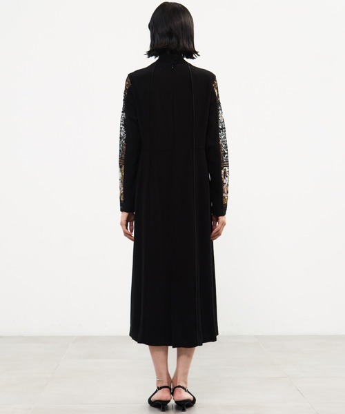 MURRAL（ミューラル）の「【MURRAL/ミューラル】Petal collar lace dress/ペタルカラーレースドレス（ワンピース・レディース・ブラック/ネイビー・1/2）」の9枚目の写真